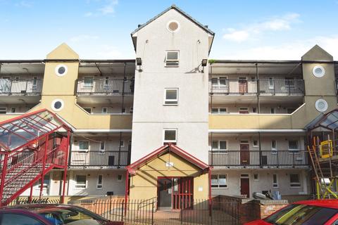 3 bedroom flat for sale, Maydwell House,, Thomas Road, E14