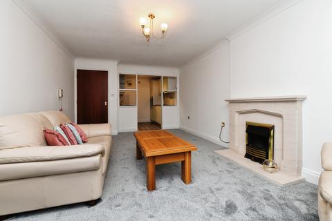 1 bedroom flat for sale, Lorne Road, Warley, Brentwood, CM14