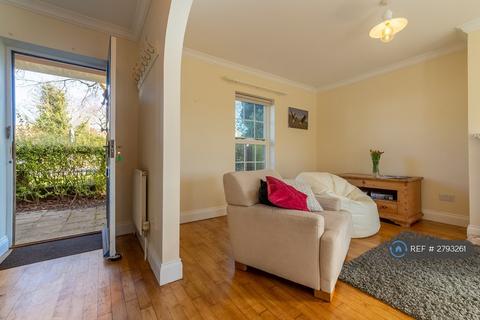 4 bedroom semi-detached house to rent, Norwich Road, Holt, NR25