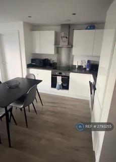 1 bedroom in a flat share to rent, Clarence Street, Salford, M7