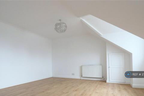 undefined, New River Court, Enfield, EN1