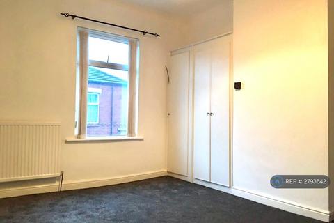 2 bedroom terraced house to rent, Leaf Street, Stockport, SK5