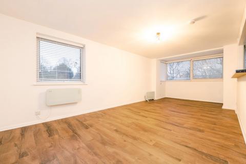 2 bedroom flat for sale, Broomhill Road, Woodford Green, Essex, IG8