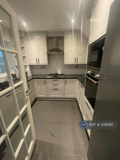 undefined, Cygnet Close, Northwood, HA6