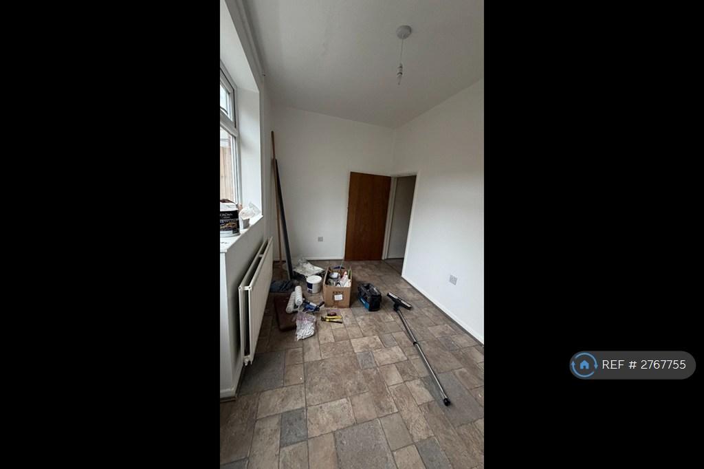 Bedroom 3 / Home Office