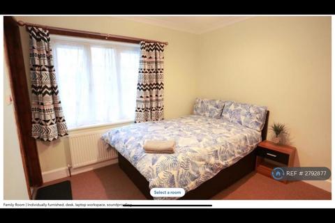 1 bedroom in a house share to rent, Browngraves Road, Hayes, UB3