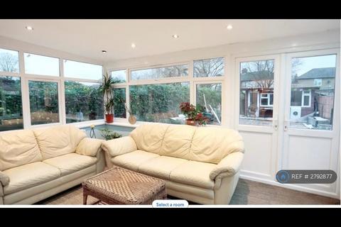 1 bedroom in a house share to rent, Browngraves Road, Hayes, UB3