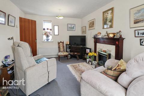 3 bedroom semi-detached house for sale, Whitlock Drive, Halstead