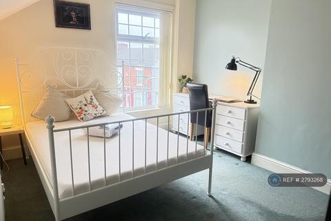1 bedroom in a house share to rent, Croydon Road, Middlesbrough, TS1