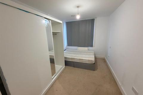 1 bedroom flat to rent, Nobel Drive, Harlington