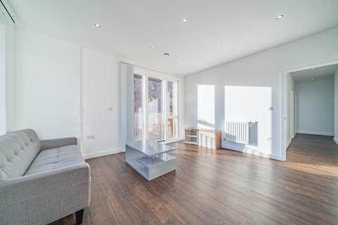 2 bedroom apartment to rent, at Folio London, Flat 57, Samuel Building, , 48 Shackleton Way E16