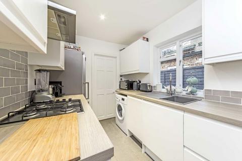 2 bedroom house for sale, Tolson Road, Isleworth TW7