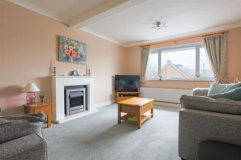 undefined, Ness Grove, Cheadle