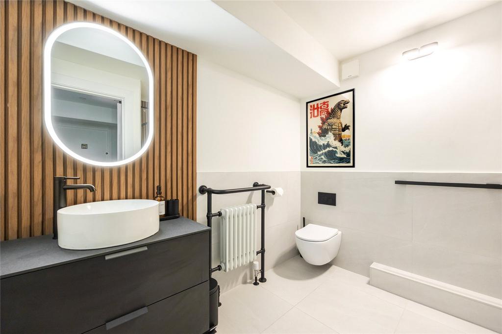 Upstairs Bathroom