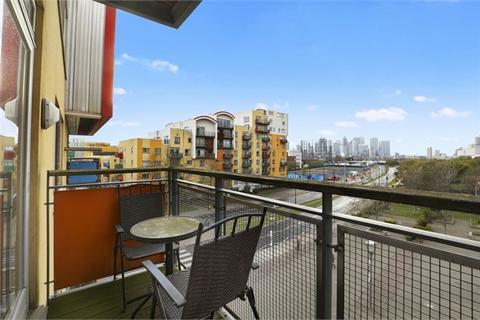 2 bedroom apartment to rent, Newton Lodge, West Parkside, London, SE10