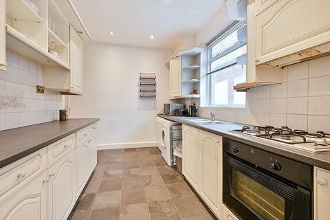 undefined, Tring Avenue, Ealing Common, London, W5