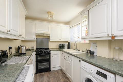 2 bedroom semi-detached bungalow for sale, Chantry Close, Woodthorpe, York, YO24 2SJ