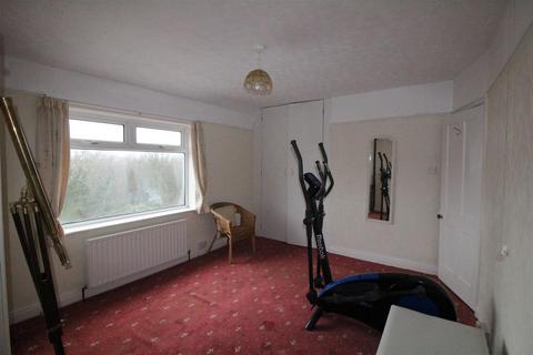 2 bedroom semi-detached house for sale, Highfield Drive, Birstall, Batley