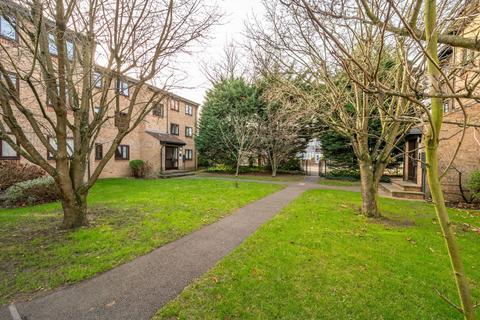 undefined, Gresham Way, Wimbledon Park, London, SW19