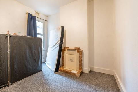 2 bedroom flat for sale, Katherine Road, Forest Gate, London, E7