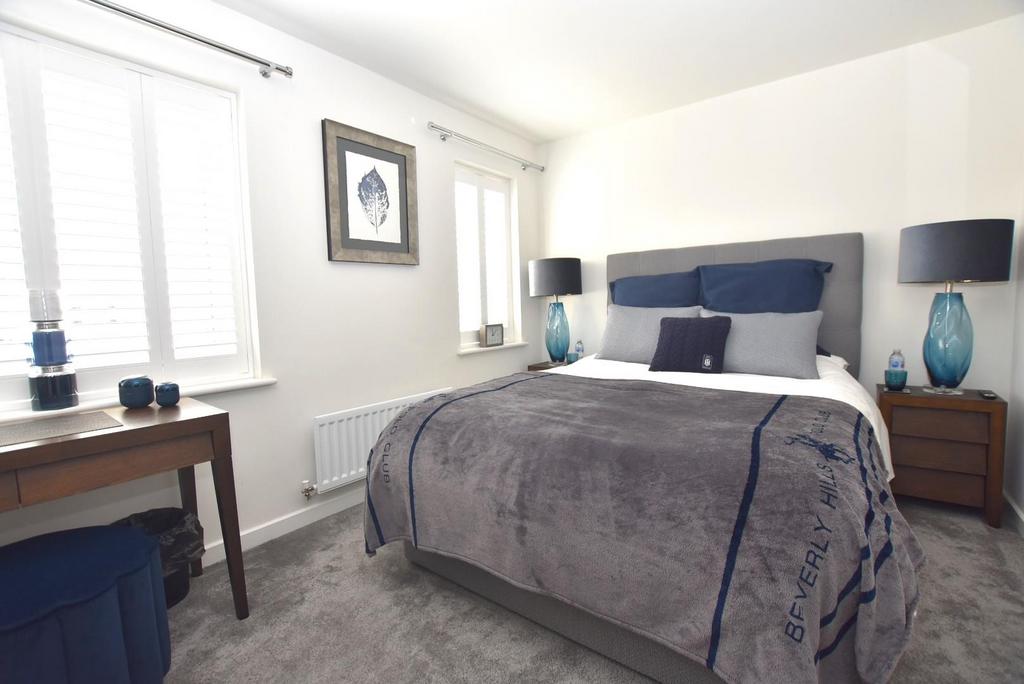 Bedroom 2.JPG
