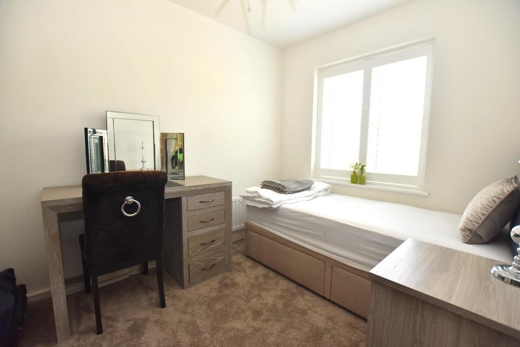 Bedroom 3.JPG
