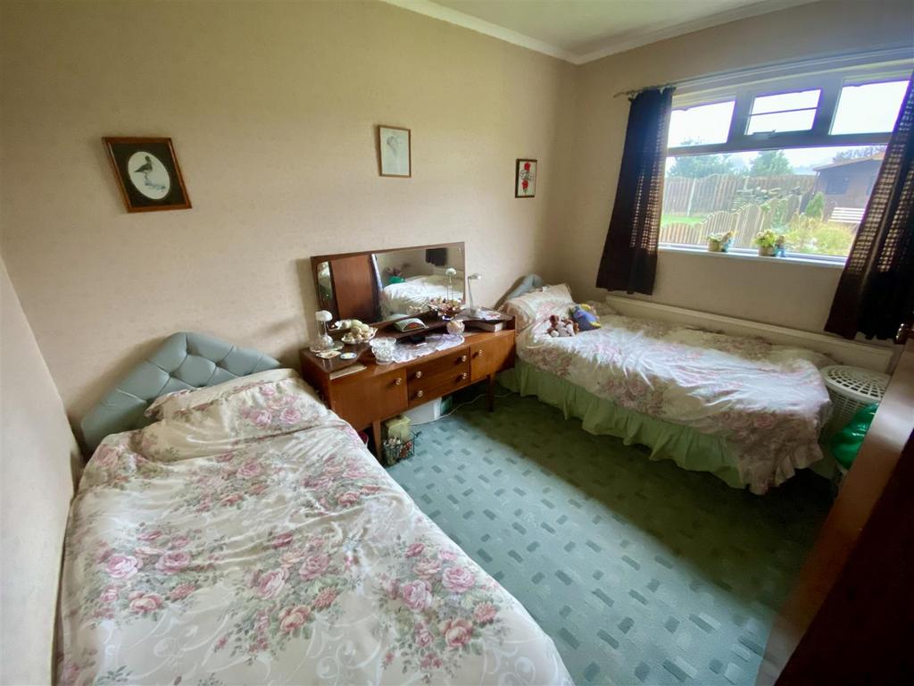 Bramleys Estate Agents - Hepworth Drive - Mirfield