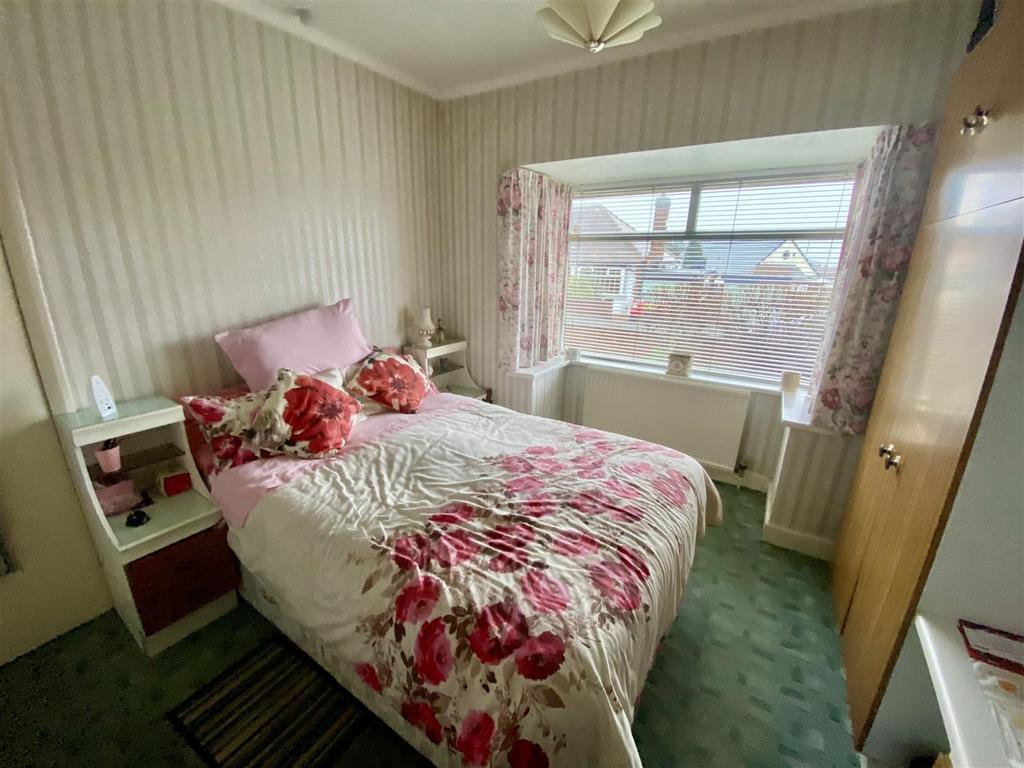Bramleys Estate Agents - Hepworth Drive - Mirfield