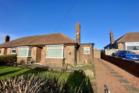 2 bedroom semi-detached bungalow for sale, Hepworth Drive, Mirfield