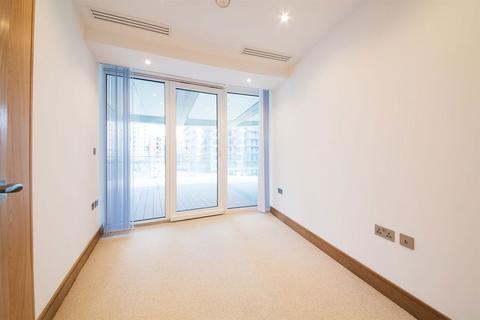 2 bedroom flat for sale, Arena Tower, London E14