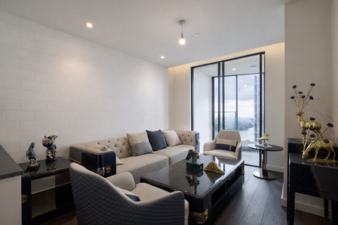 2 bedroom apartment to rent, Bondway, London SW8