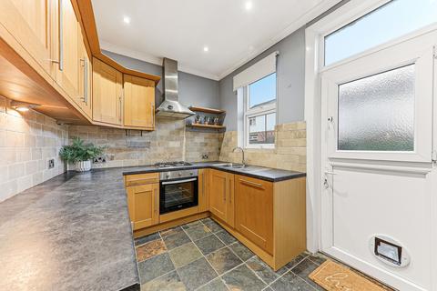 2 bedroom terraced house for sale, Rose Avenue, Leeds, LS18