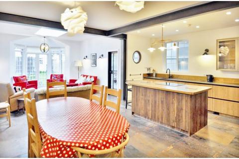 undefined, Barrowgate Road, London W4