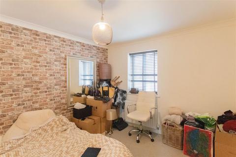 3 bedroom detached house to rent, Manor Farm Close, Haverhill CB9