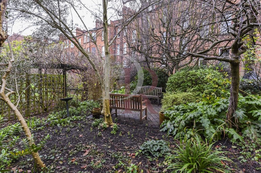Communal gardens