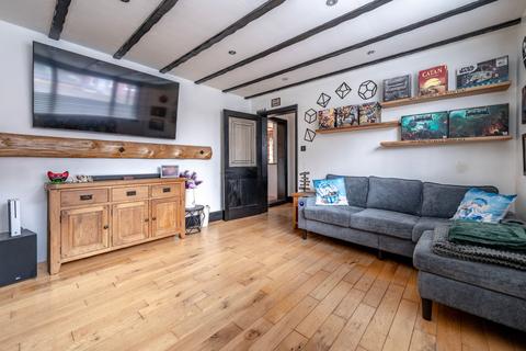 6 bedroom detached house for sale, Beccles Road, Oulton Broad South