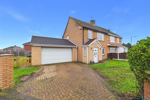 Morrison Drive, New Rossington, Doncaster, South Yorkshire, DN11