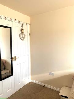 2 bedroom flat to rent, Stoke, Coventry CV2