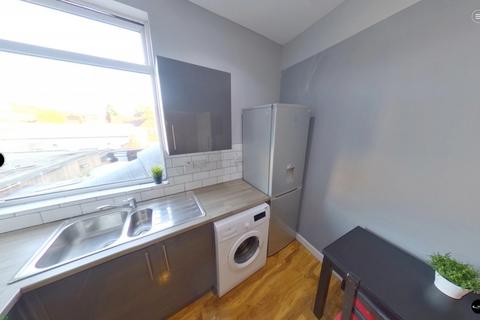 3 bedroom terraced house to rent, Charterhouse, Coventry CV1