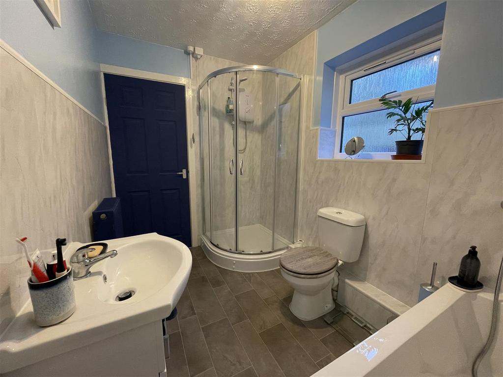 Downstairs Bathroom