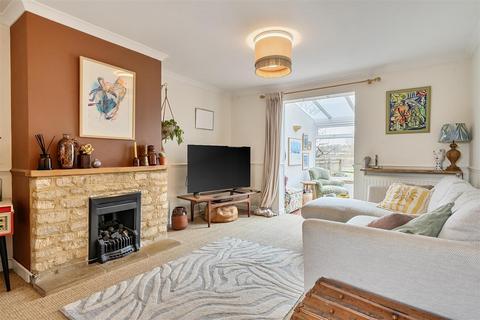 undefined, Meadow Bank Close, Ascott-Under-Wychwood, Chipping Norton