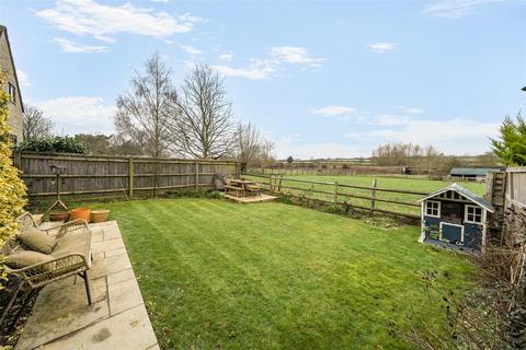 undefined, Meadow Bank Close, Ascott-Under-Wychwood, Chipping Norton