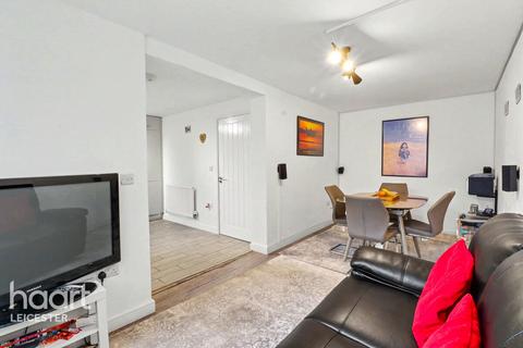 3 bedroom detached house for sale, Long Close, Leicester