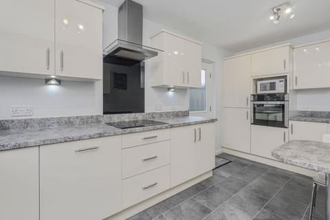 undefined, Ingram Place, Maddiston, FK2