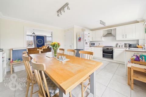3 bedroom townhouse for sale, Dunlin Drive, Wymondham