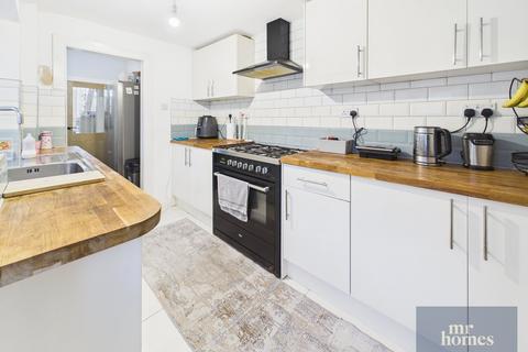 4 bedroom terraced house for sale, Llanedeyrn Road, Penylan, Cardiff, CF23