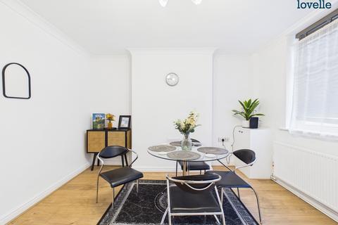 3 bedroom end of terrace house for sale, St Rumbold Street, Lincoln, LN2