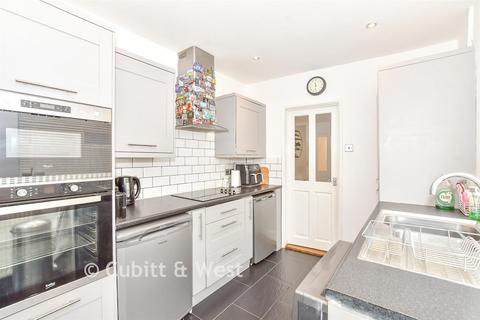 2 bedroom terraced house for sale, Lynn Road, Portsmouth, Hampshire