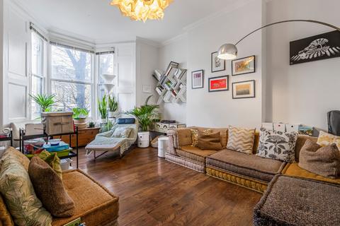2 bedroom flat for sale, Petherton Road, Islington, London, N5