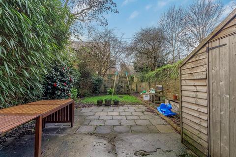 2 bedroom flat for sale, Petherton Road, Islington, London, N5